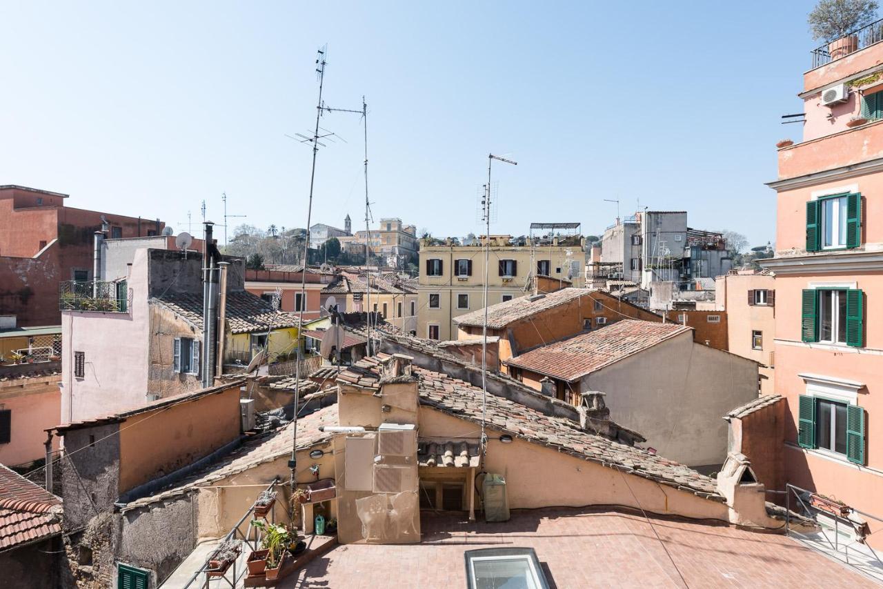 Idyllia Lighty Flat With Views In Trastevere ローマ エクステリア 写真